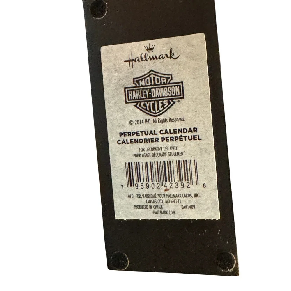 2014 Hallmark HARLEY DAVIDSON Perpetual Desk Calendar Motor Cycle READ DESCPTION